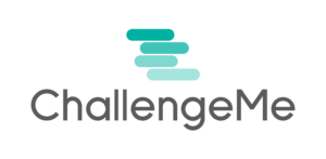 Logo Challenge Me : 4 barres de vert dégradé audessus du nom 
