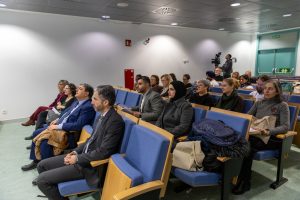 photo de la salle de présenation de la UNED